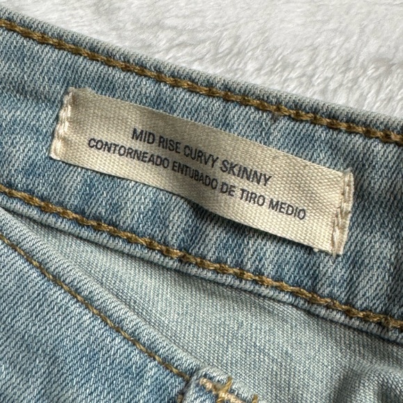 Women’s universal thread mid rise curvy skinny - Picture 5 of 7